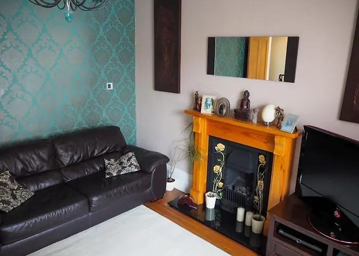 3 Bed Luxury Victorian Home With Hot Tub
