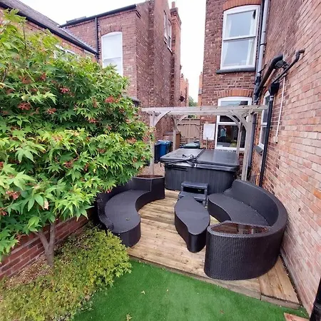 3 Bed Luxury Victorian Home With Hot Tub Nottingham Exterior photo